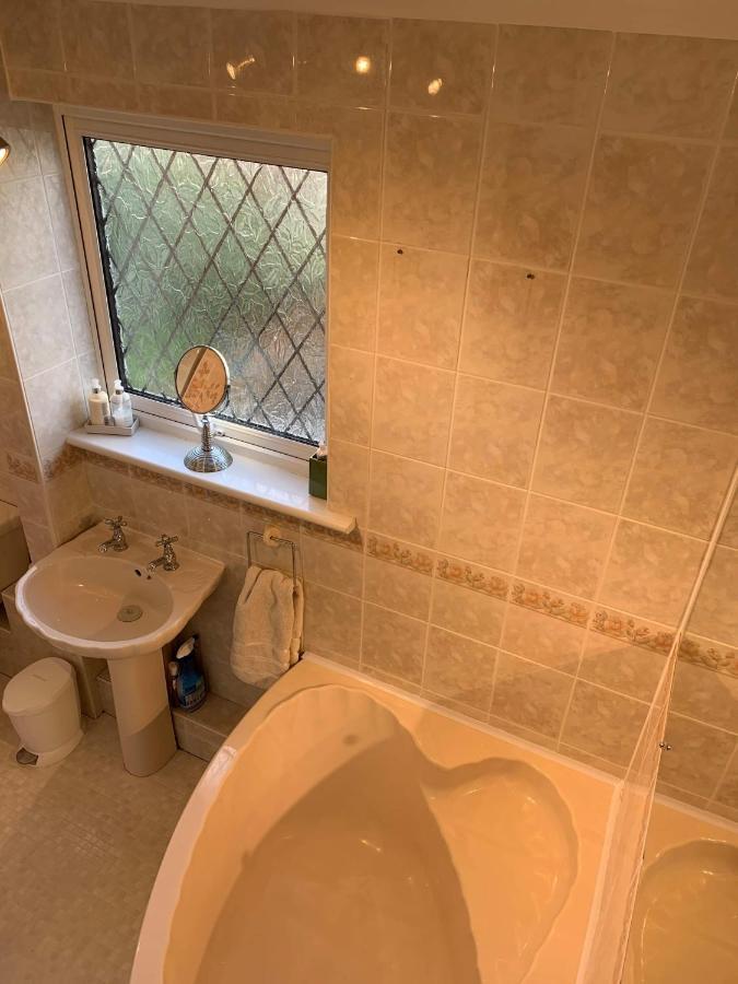Shazzamm Apartment Newquay  Ngoại thất bức ảnh